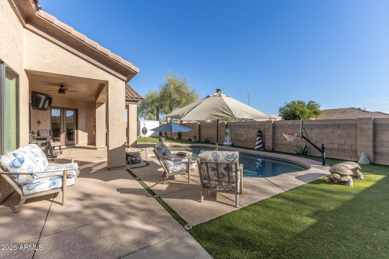 Covered & Uncovered patios