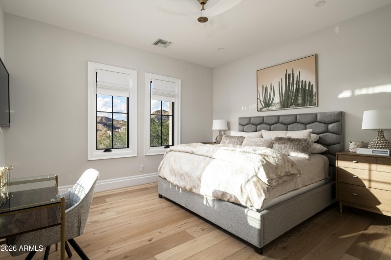 Upstairs Guest Casita Ensuite Bedroom