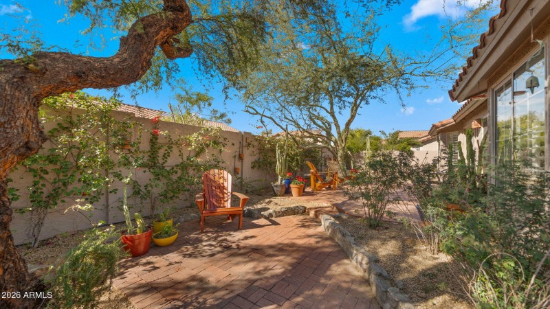 48-web-or-mls-Backyard8