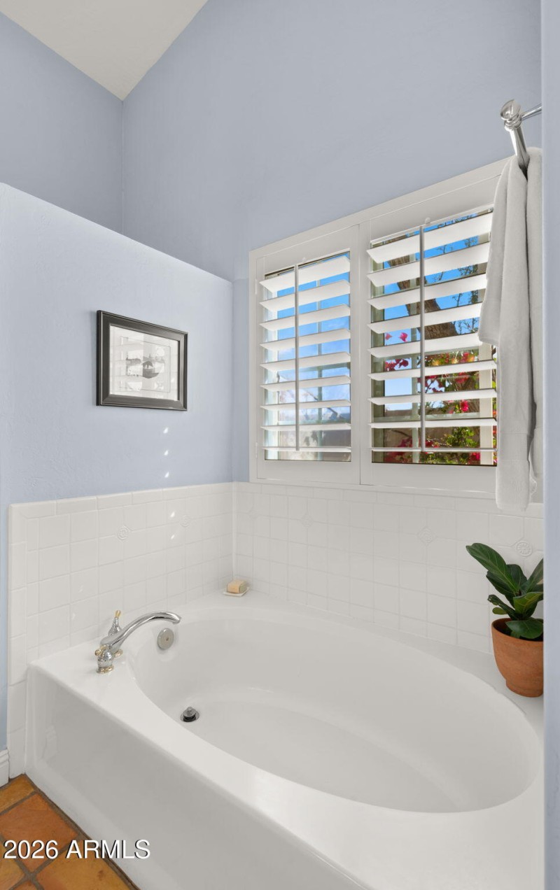 36-web-or-mls-Primary Bedroom7