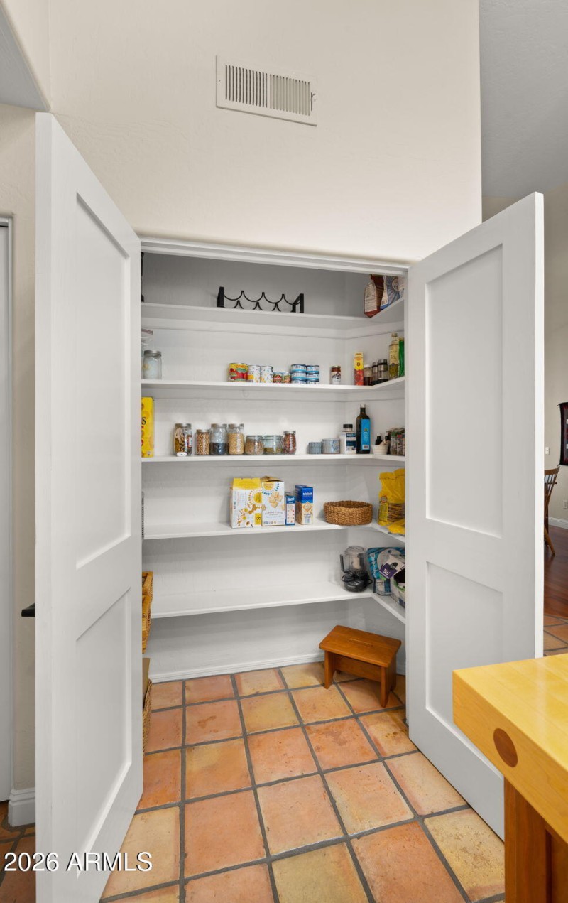 19-web-or-mls-Kitchen9