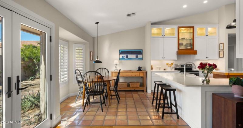 11-web-or-mls-Kitchen6