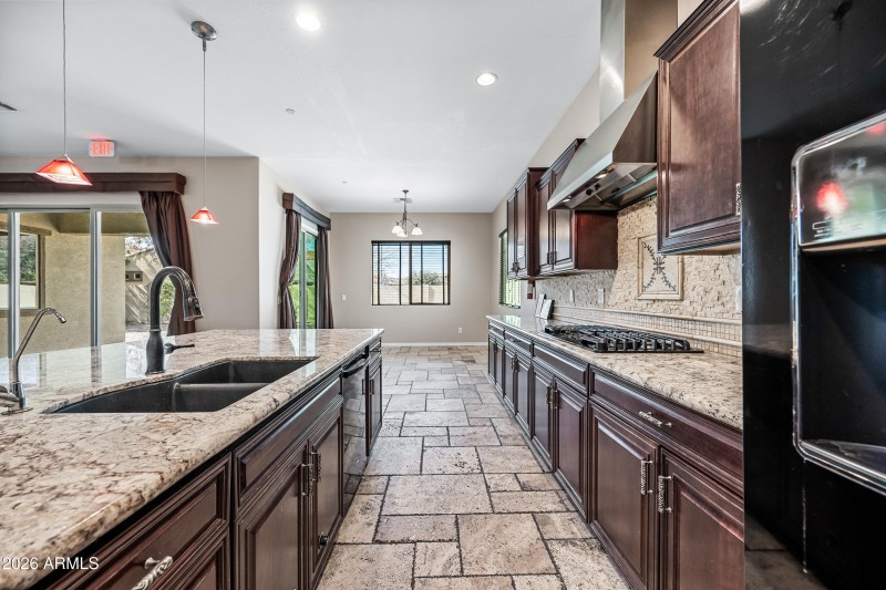 17-2396N156D-ocupix-