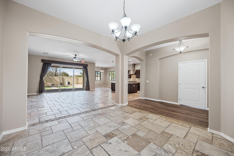 23-2396N156D-ocupix-