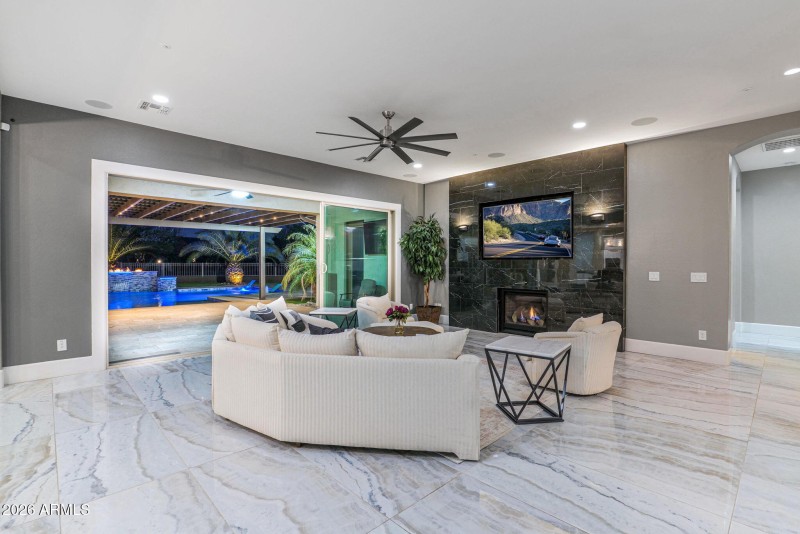 89-web-or-mls-P1536059