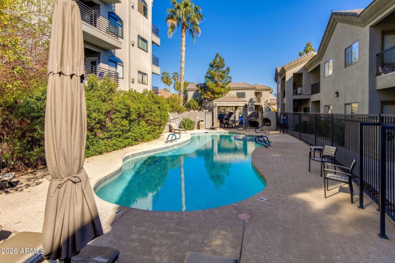 Community Pool/Ramada