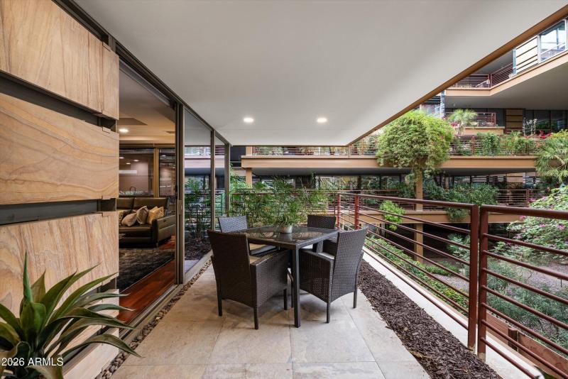 23-7157 E Rancho Vista #2012_23