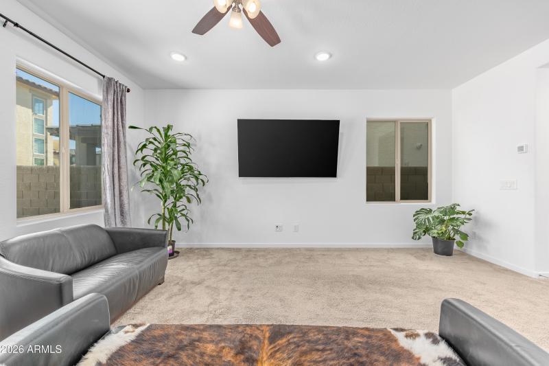 2019 N Marketside Ave-8