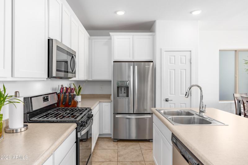 2019 N Marketside Ave-10