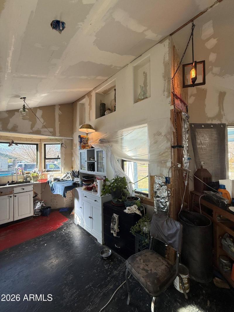 2437 La Grand Kitchen Cabinets