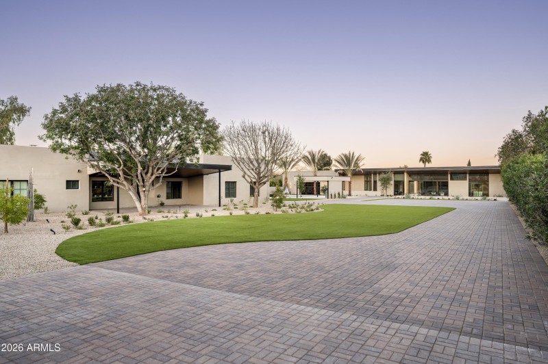 069_Exterior View Casita