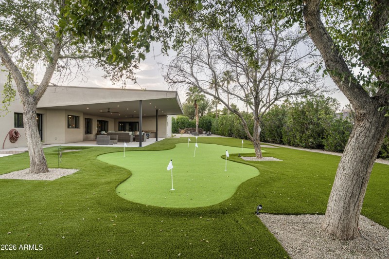 077_Putting Green