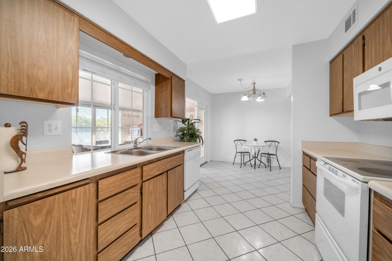 16828 N 108th Ave-10