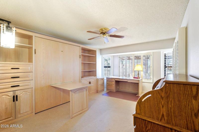 24-web-or-mls-W Springdale Dr-S2302-024