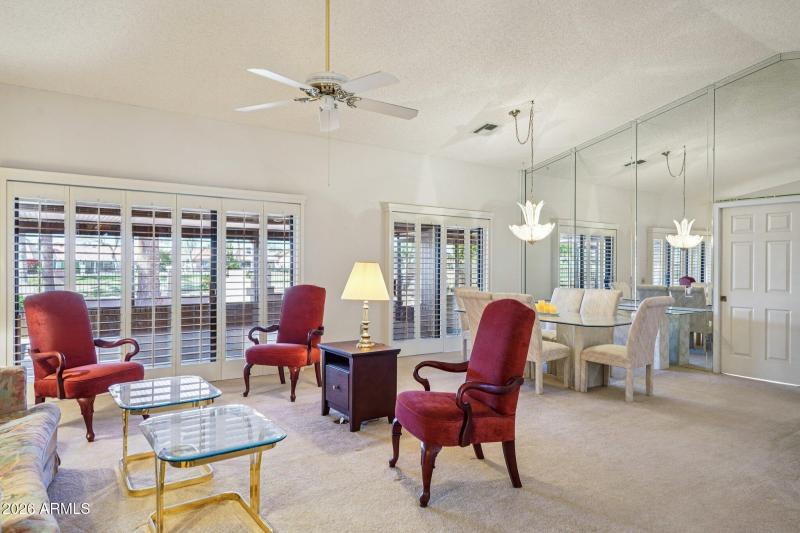 32-web-or-mls-W Springdale Dr-S2302-032