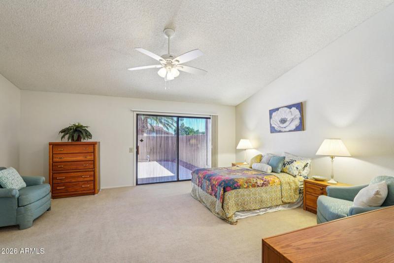 34-web-or-mls-W Springdale Dr-S2302-034