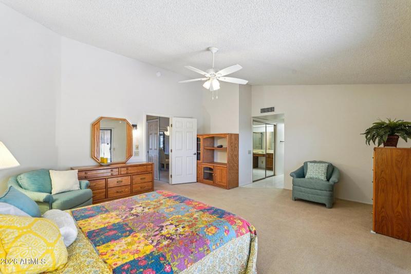 35-web-or-mls-W Springdale Dr-S2302-035