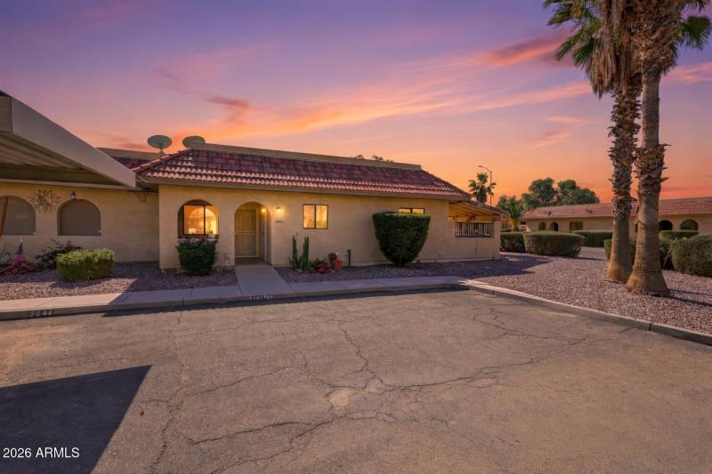 2041 S Clubhouse Dr sunset