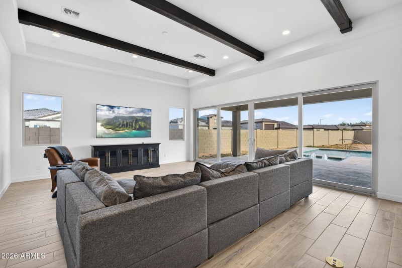 11-web-or-mls-71N 181st Dr