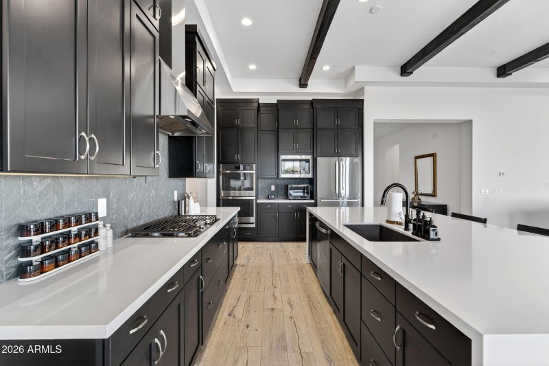 21-web-or-mls-80N 181st Dr