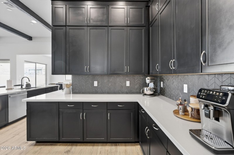 27-web-or-mls-82N 181st Dr