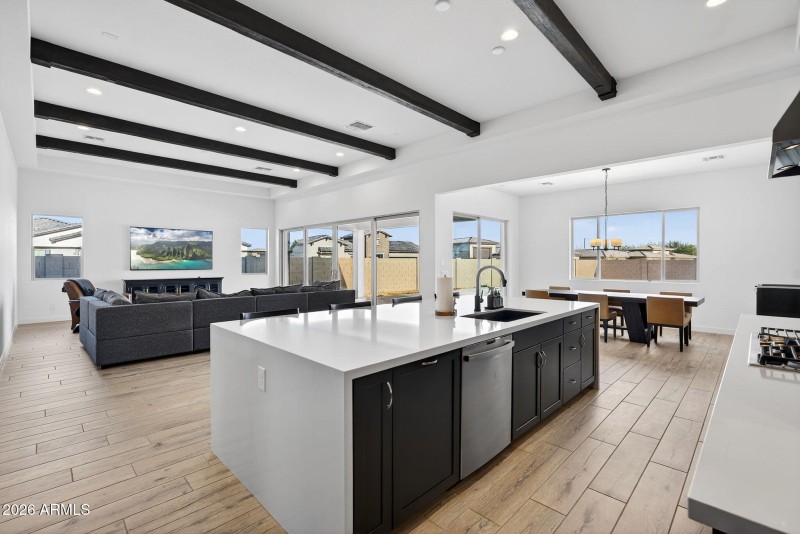 28-web-or-mls-78N 181st Dr