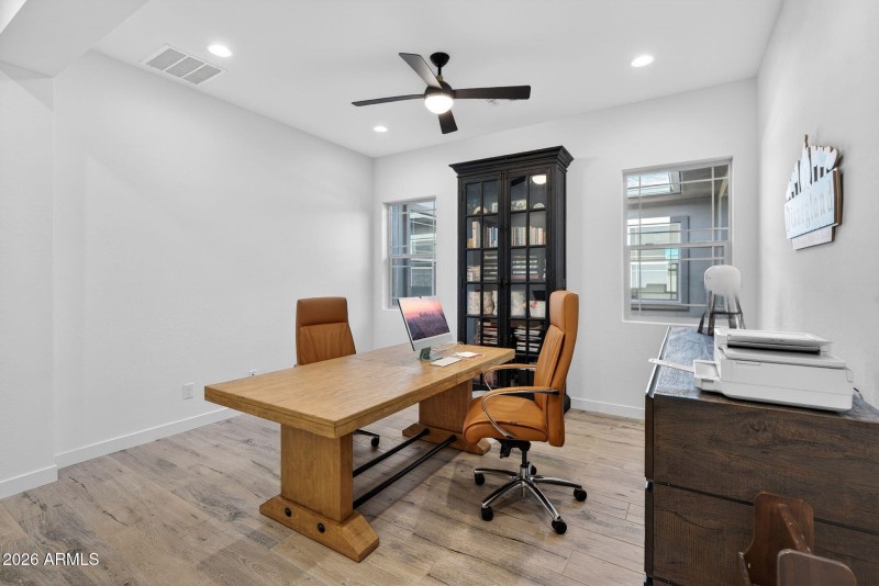 33-web-or-mls-27N 181st Dr