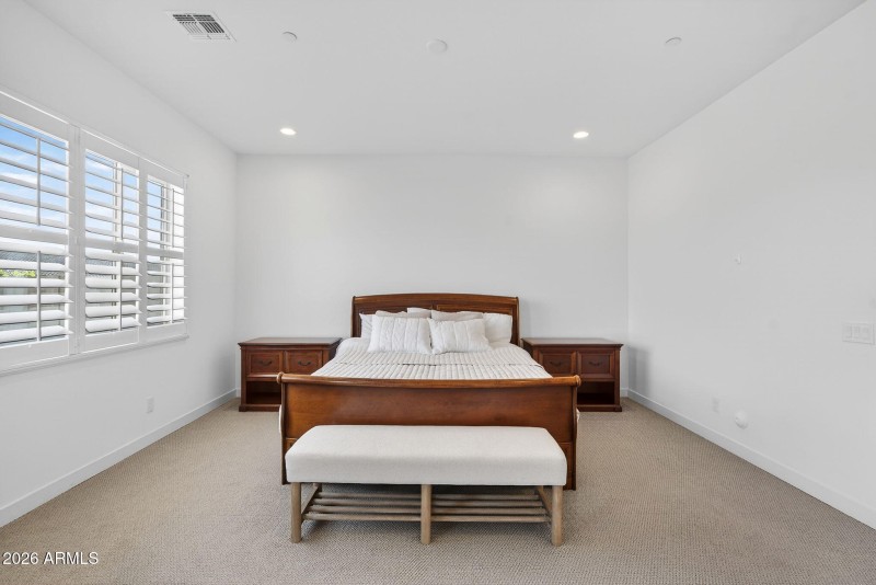 39-web-or-mls-40N 181st Dr