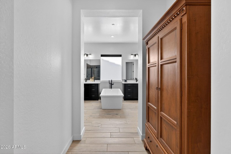 43-web-or-mls-41N 181st Dr