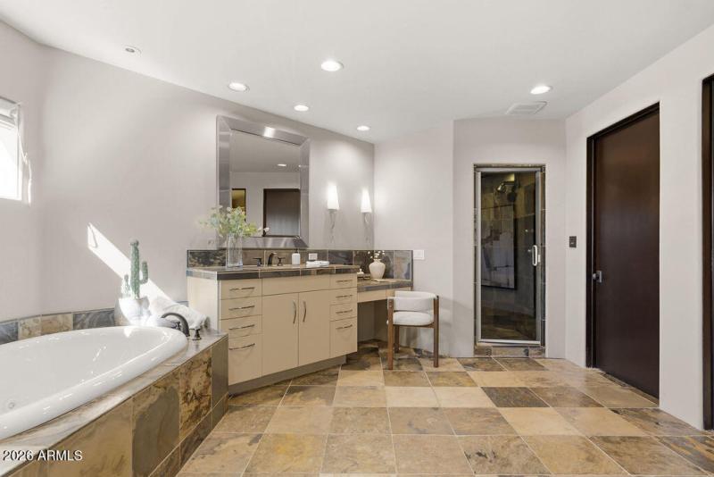 PaloBrea Master Bath