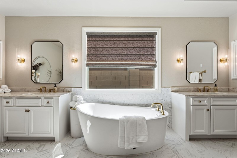 Relax in your Spa Like Tub