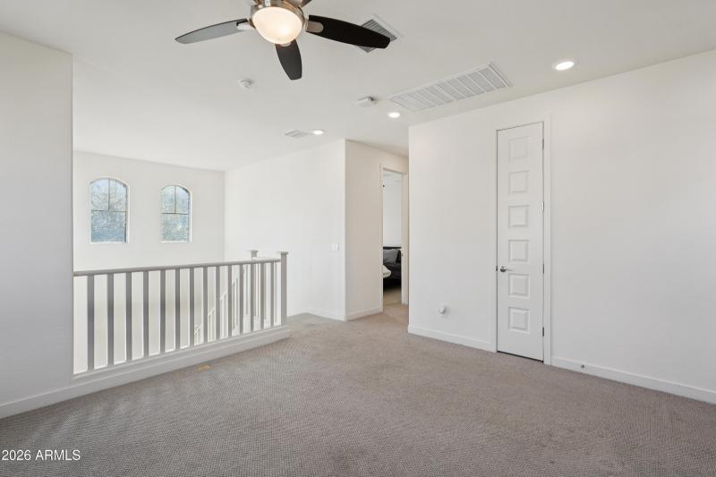 21-print-N 10th St-S2302-024