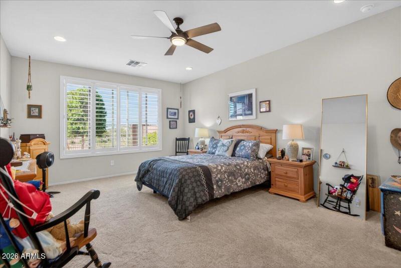 19-25466 N 163rd Dr_RedHogMedia