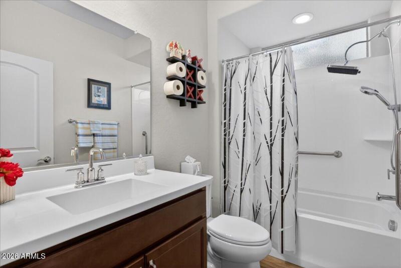 26-25466 N 163rd Dr_RedHogMedia