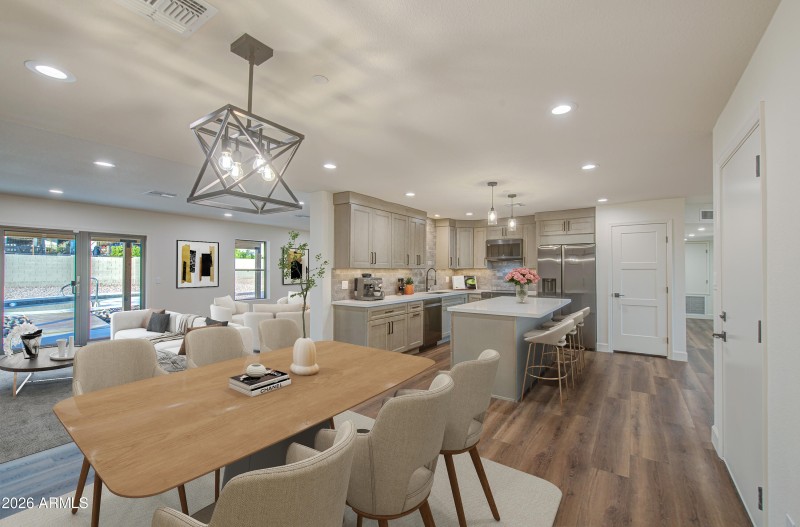 Dining Area 4