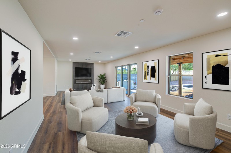 Family Room 4