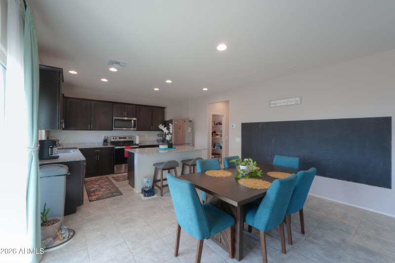 43653 W CYPRESS Lane