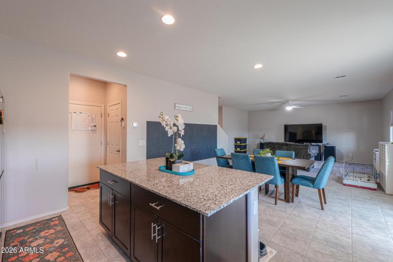 43653 W CYPRESS Lane