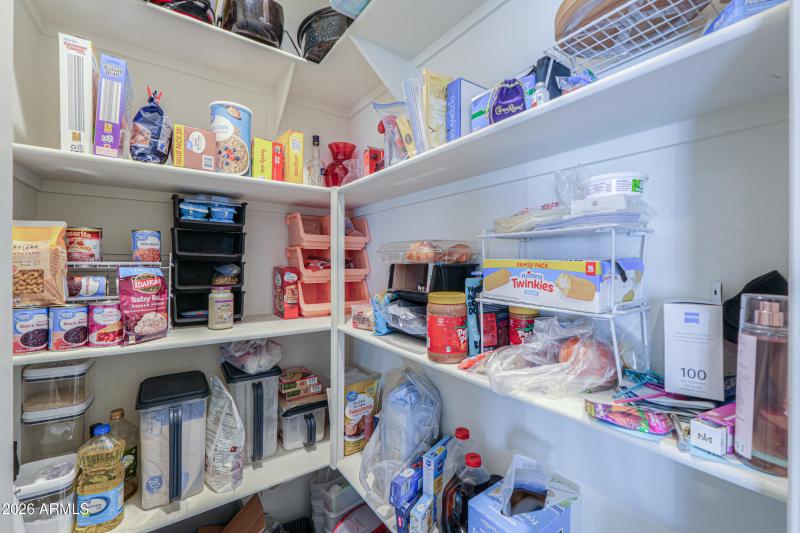 43653 W CYPRESS Lane