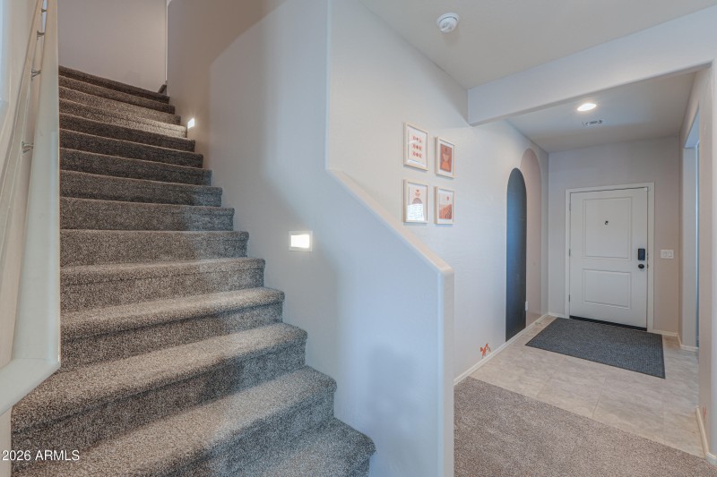 43653 W CYPRESS Lane