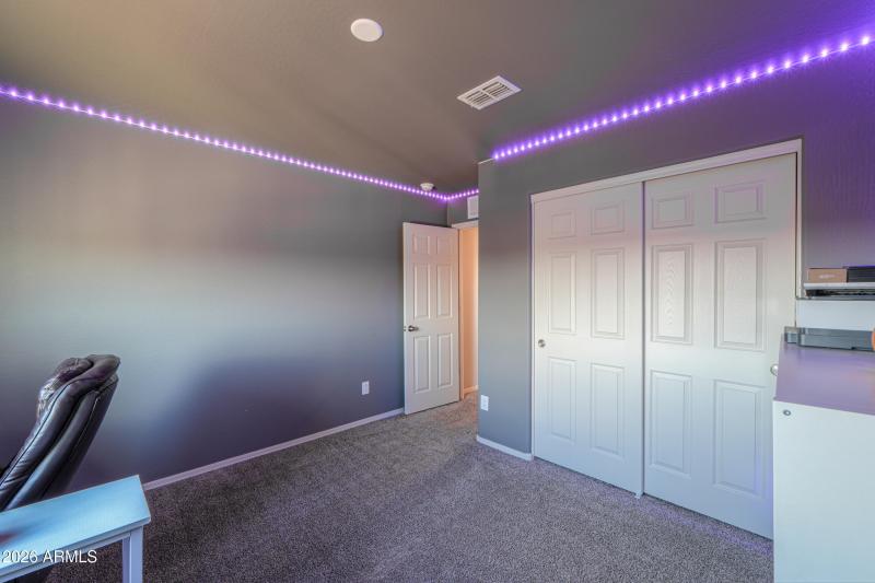 43653 W CYPRESS Lane