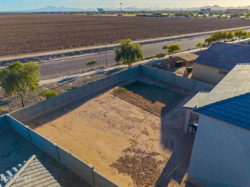 43653 W CYPRESS Lane