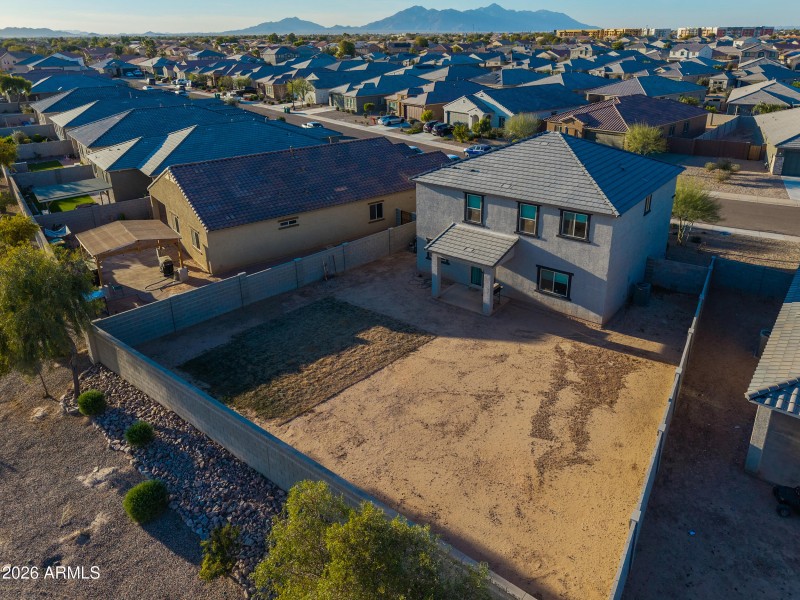 43653 W CYPRESS Lane