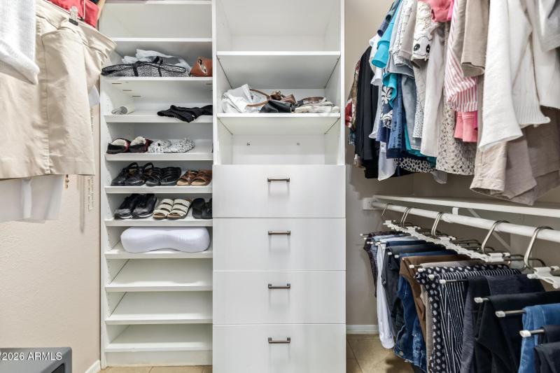 7184 Foothill Dr - 25 - His_Her Primary