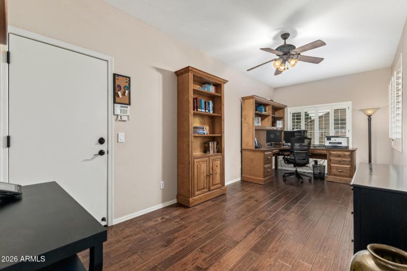 7184 Foothill Dr - 34 - Office