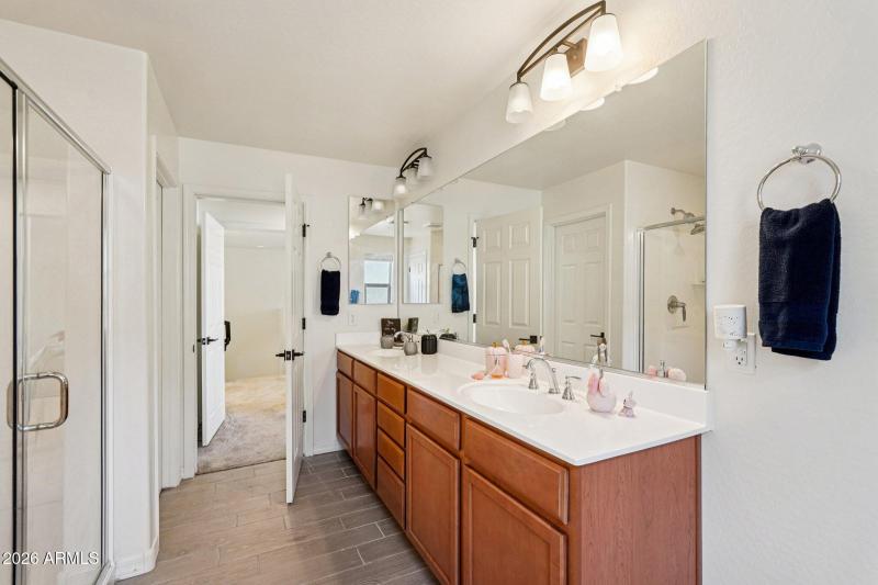 34-web-or-mls-W Odeum Ln-S2402-034