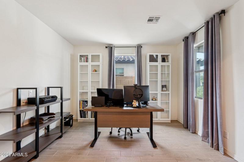 18-web-or-mls-W Odeum Ln-S2402-018