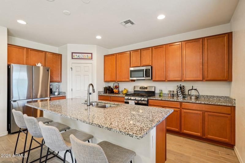 16-web-or-mls-W Odeum Ln-S2402-016