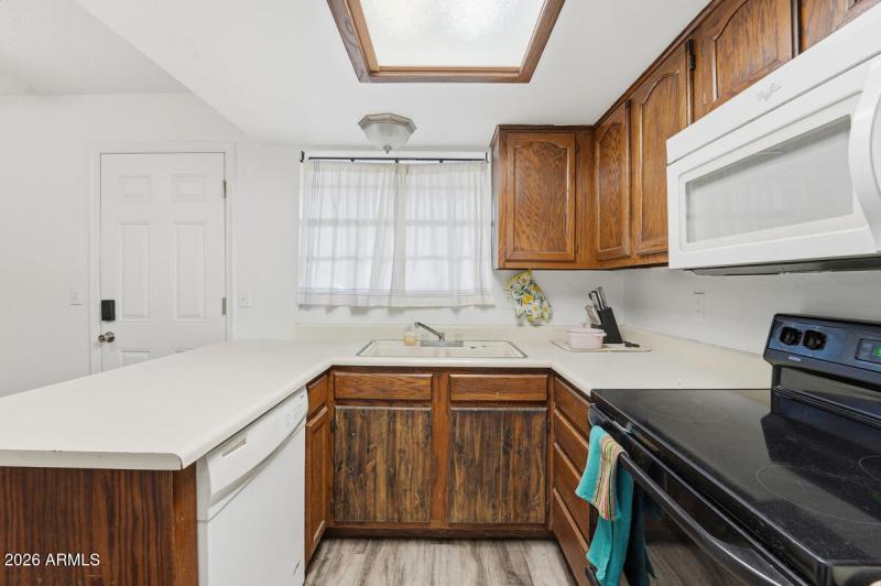 6610 W Kingston Ln-11