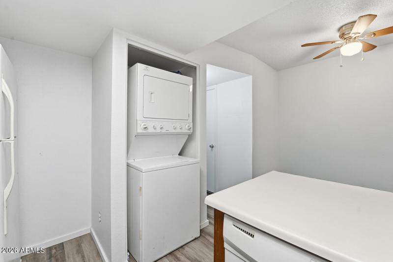 6610 W Kingston Ln-12